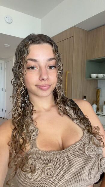 Full leaked Kira pregiato  page private onlyfans photo