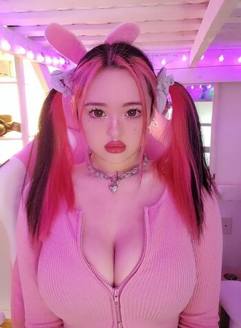 Full leaked Kiramisu private onlyfans photo