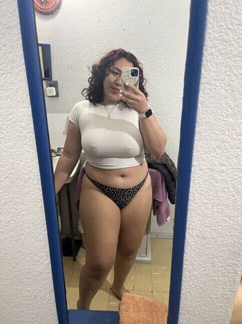 Full leaked Kissglow private onlyfans photo