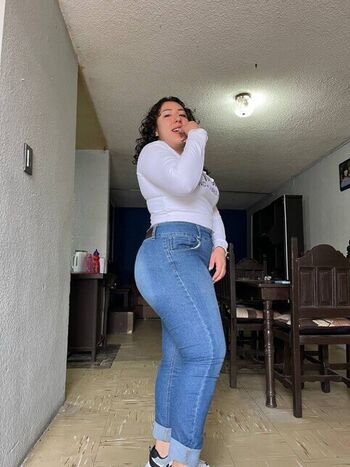 Full leaked Kissglow private onlyfans photo