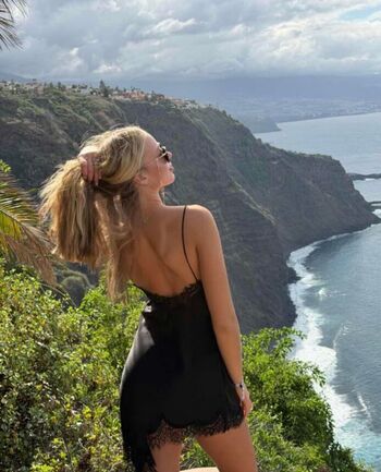 Full leaked Kissykissy page private onlyfans photo