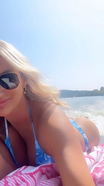 Full leaked Kitcate private onlyfans photo