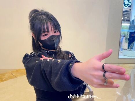 Full leaked Kitsune private onlyfans photo