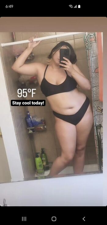 Full leaked Kittencreamy private onlyfans photo