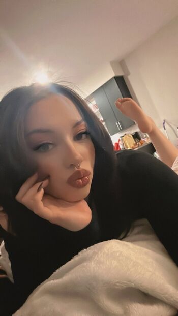 Full leaked Kittygirlguts private onlyfans photo