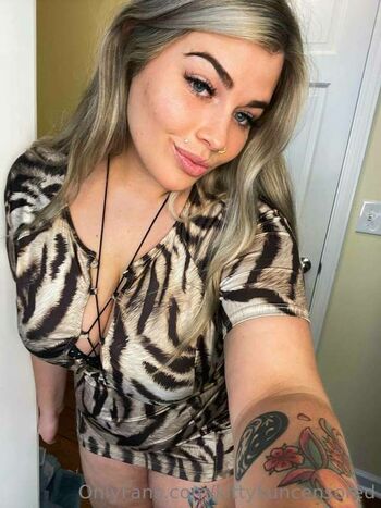 Full leaked Kittykvip private onlyfans photo