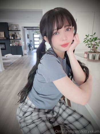 Full leaked Kittyxkum private onlyfans photo