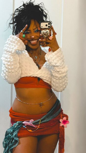 Full leaked Kiwionthesticks private onlyfans photo