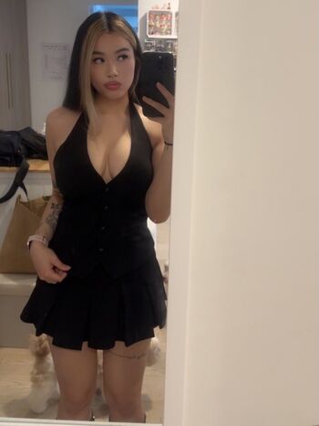 Full leaked Kkimvu private onlyfans photo