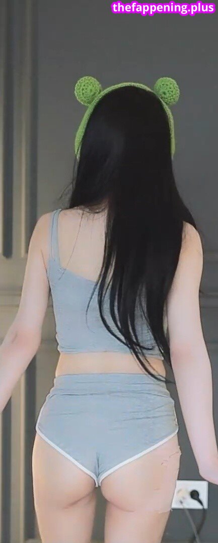 kkok7816 / kook1916 / midi Çıplak OnlyFans Fotoğrafı #153