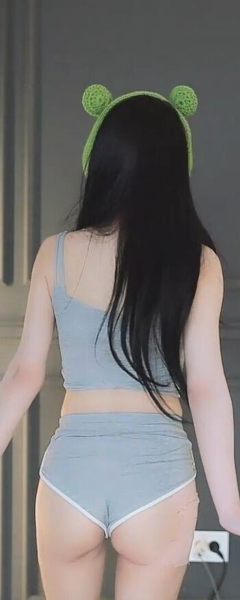 Full leaked Kkok private onlyfans photo