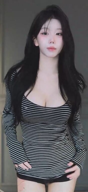 Full leaked Kkok private onlyfans photo