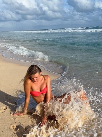 Full leaked Klarahellqvistt private onlyfans photo