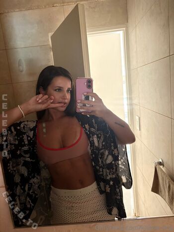 Full leaked Kleine mia private onlyfans photo