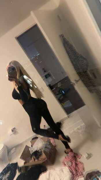 Full leaked Kngemma  page private onlyfans photo