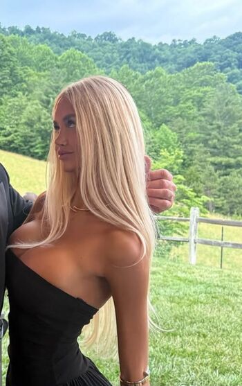 Full leaked Kngemma private onlyfans photo