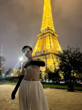 Full leaked Kometa private onlyfans photo