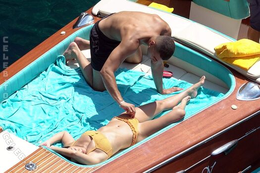 Full leaked Kourtney kardashian private onlyfans photo