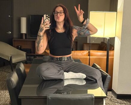 Full leaked Kris statlander page private onlyfans photo