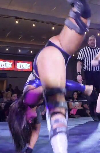 Full leaked Kris statlander page private onlyfans photo