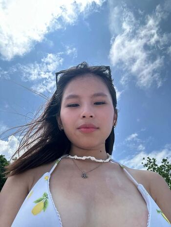 Full leaked Krizhian quizon page private onlyfans photo