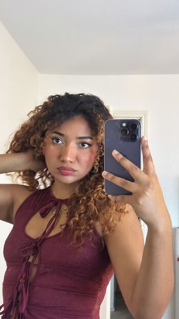 Full leaked Krystalogy private onlyfans photo