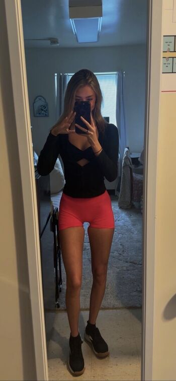 Full leaked Krystinh private onlyfans photo