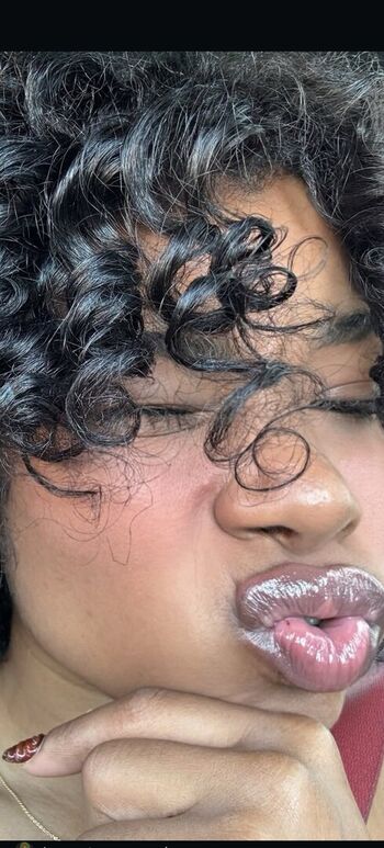 Full leaked Kurlykyy private onlyfans photo