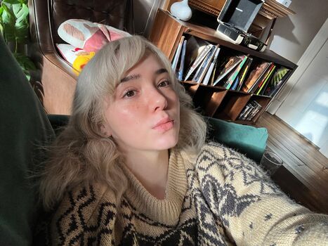 Full leaked Kvwviiju private onlyfans photo