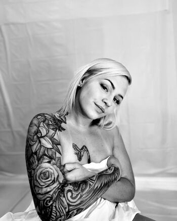 Full leaked Kwezzy private onlyfans photo