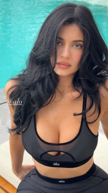 Full leaked Kylie jenner  page private onlyfans photo