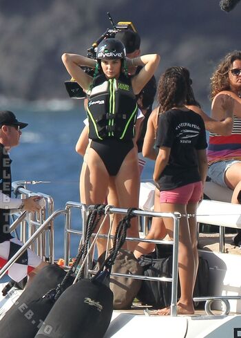 Full leaked Kylie jenner  page private onlyfans photo