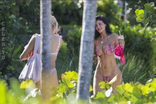 Full leaked Kylie jenner private onlyfans photo