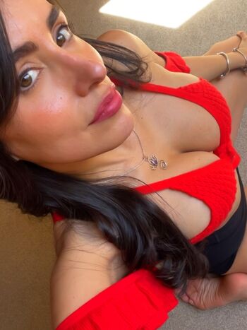 Full leaked La layana rous page private onlyfans photo