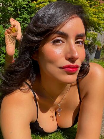 Full leaked La layana rous private onlyfans photo