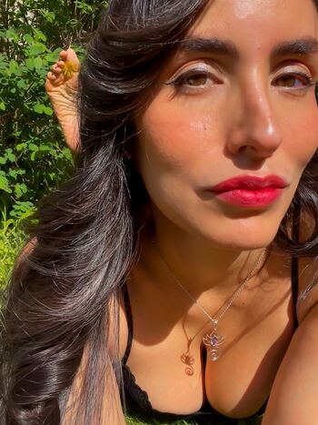Full leaked La layana rous private onlyfans photo
