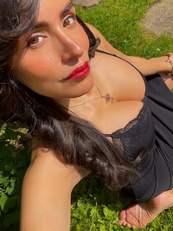 Full leaked La layana rous private onlyfans photo