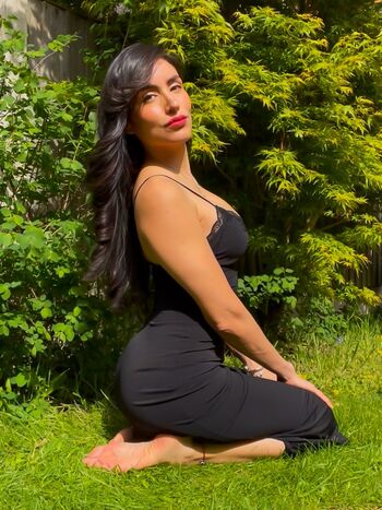 Full leaked La layana rous private onlyfans photo