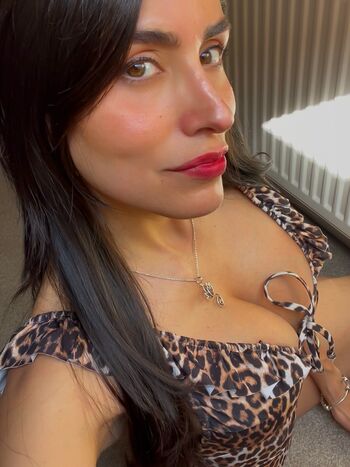 Full leaked La layana rous private onlyfans photo