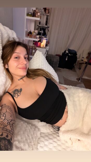 Full leaked La roli private onlyfans photo