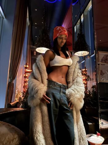 Full leaked Ladan farah private onlyfans photo