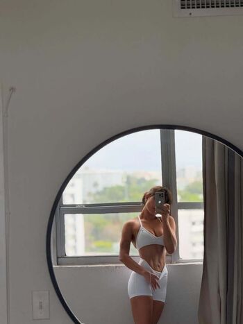 Full leaked Laila habib private onlyfans photo