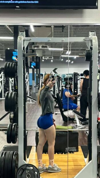 Full leaked Laishalifts private onlyfans photo