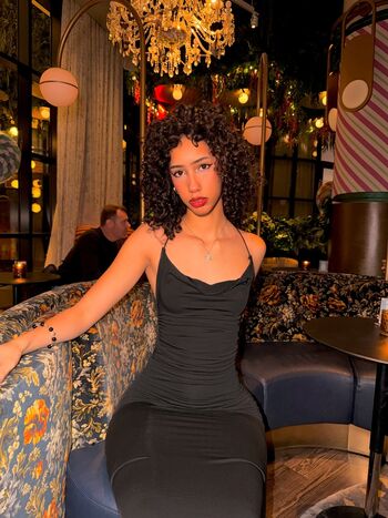 Full leaked Lalayravo private onlyfans photo