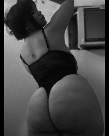 Full leaked Lapieryy page private onlyfans photo