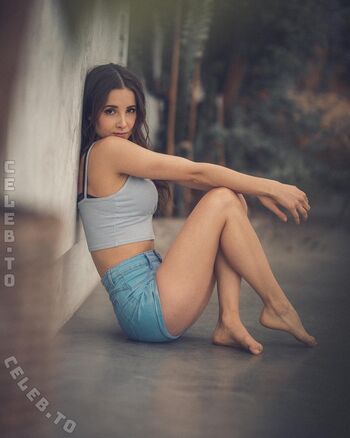 Full leaked Lara kimpel page private onlyfans photo