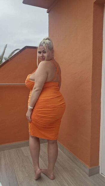 Full leaked Lara moore private onlyfans photo