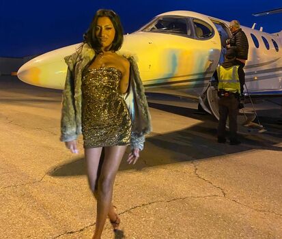 Full leaked Lara raj page private onlyfans photo