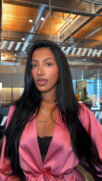 Full leaked Lara raj private onlyfans photo