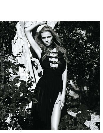 Full leaked Lara stone page private onlyfans photo